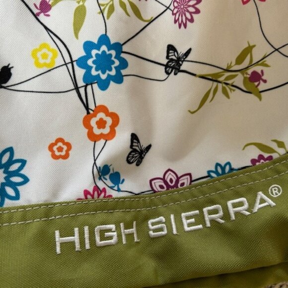 High Sierra 30" New Extra Large Pack-n-Go Duffel Pouch Travel Bag Floral Pattern - Picture 9 of 14